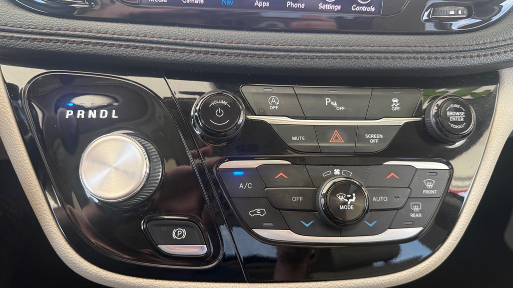 2020 Chrysler Pacifica Image 31