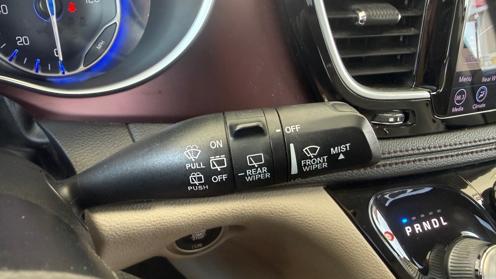 2020 Chrysler Pacifica Image 38