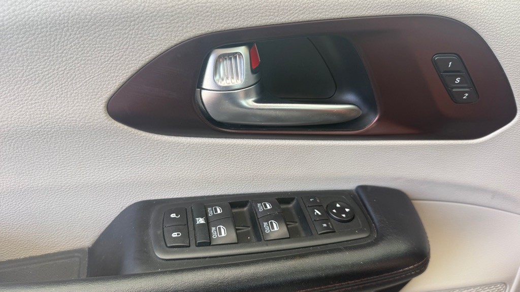 2020 Chrysler Pacifica Image 42
