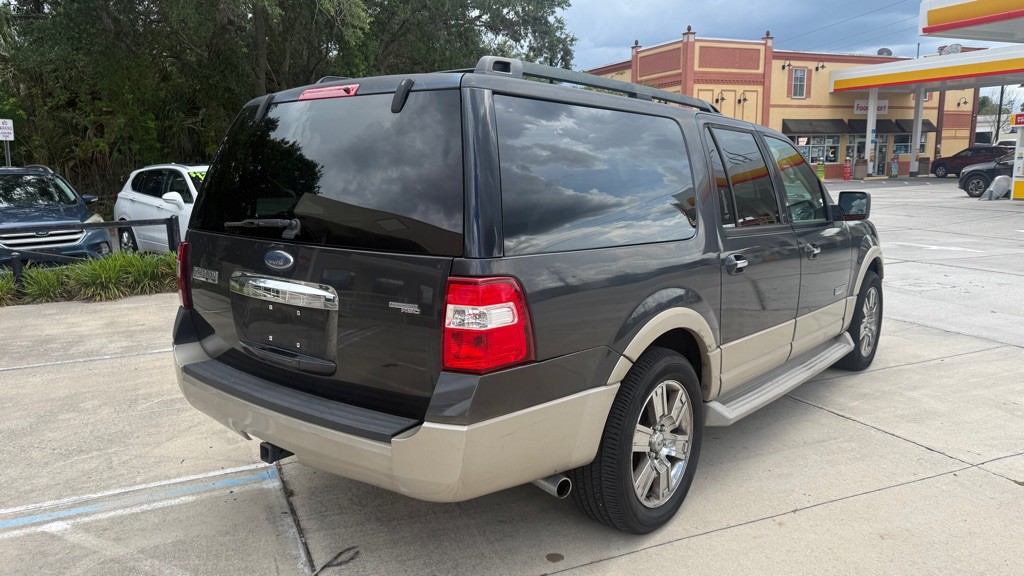 2007 Ford Expedition Image 7