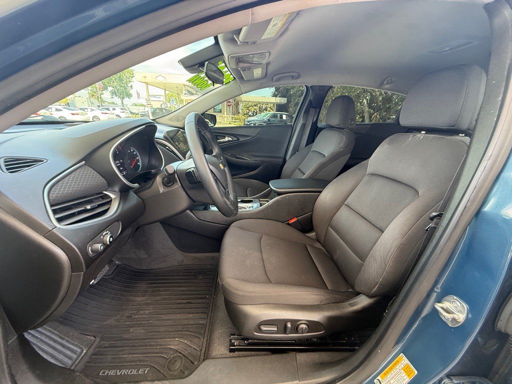 2025 Chevrolet Malibu Image 20