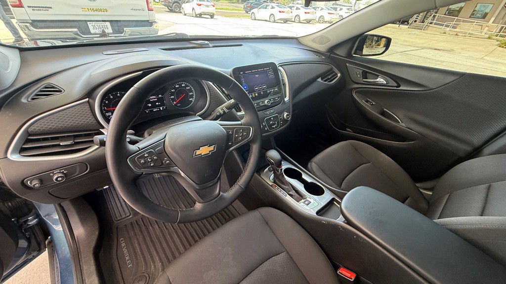 2025 Chevrolet Malibu Image 21