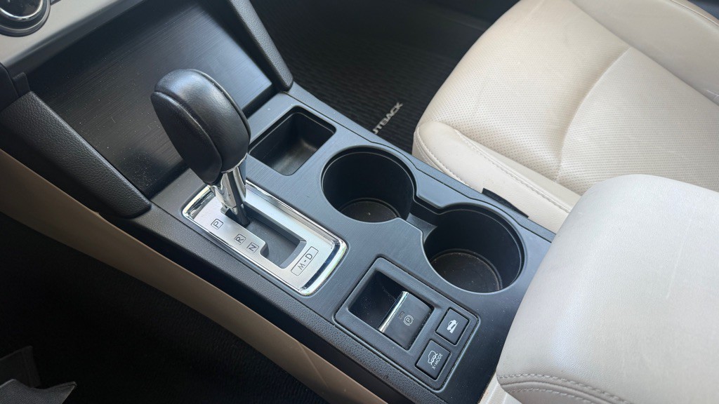 2017 Subaru Outback Image 34