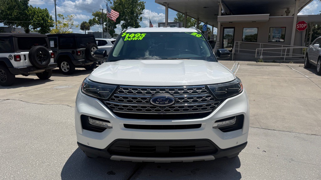 2020 Ford Explorer Image 2
