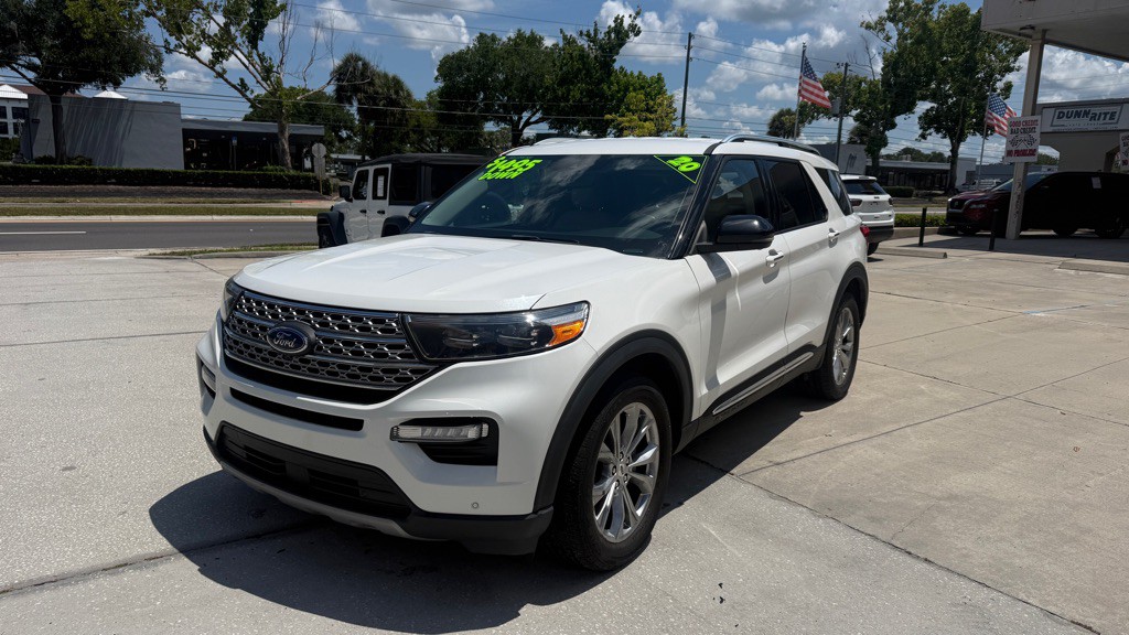 2020 Ford Explorer Image 3