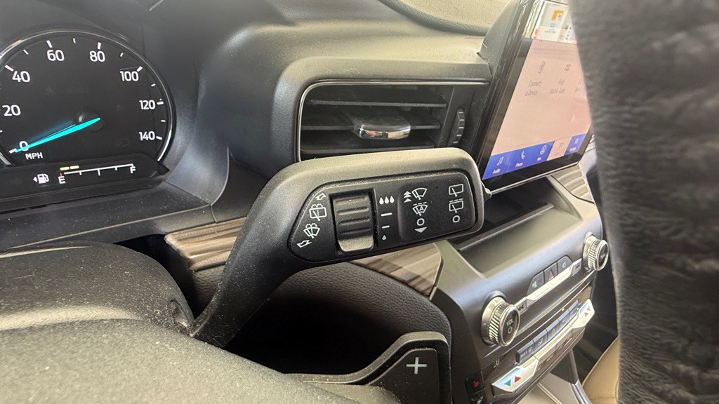 2020 Ford Explorer Image 40