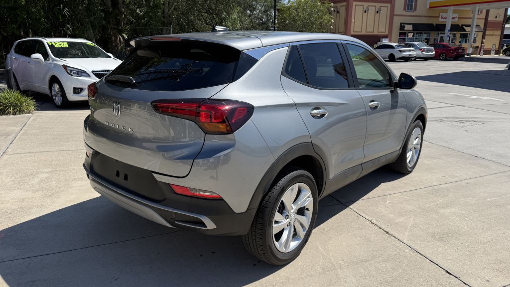 2025 Buick Enclave Image 7