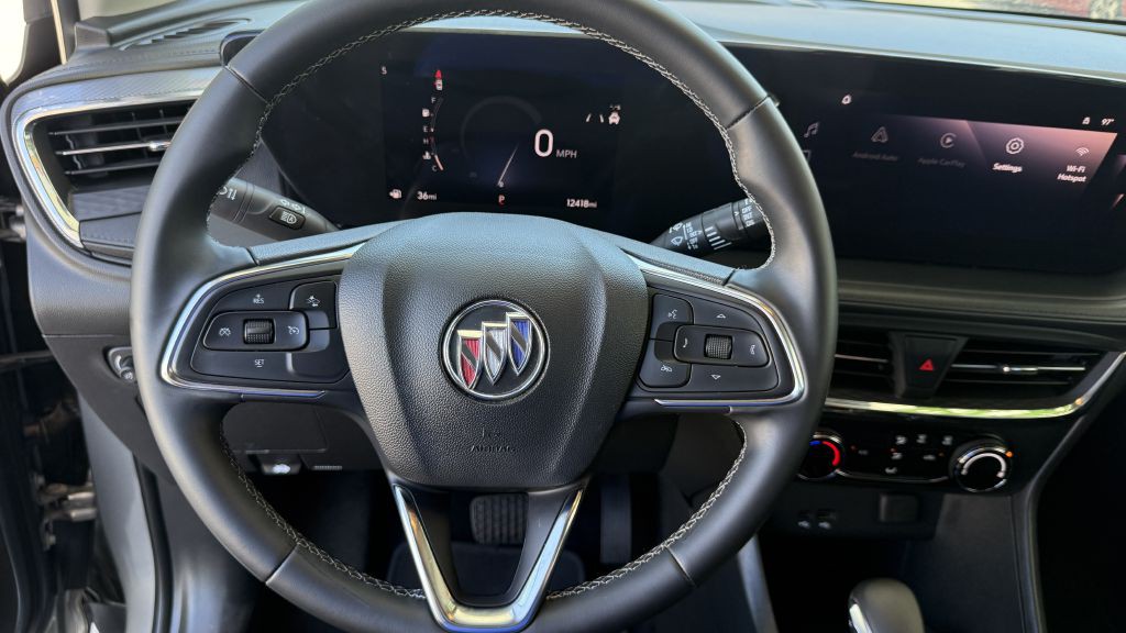 2025 Buick Enclave Image 32