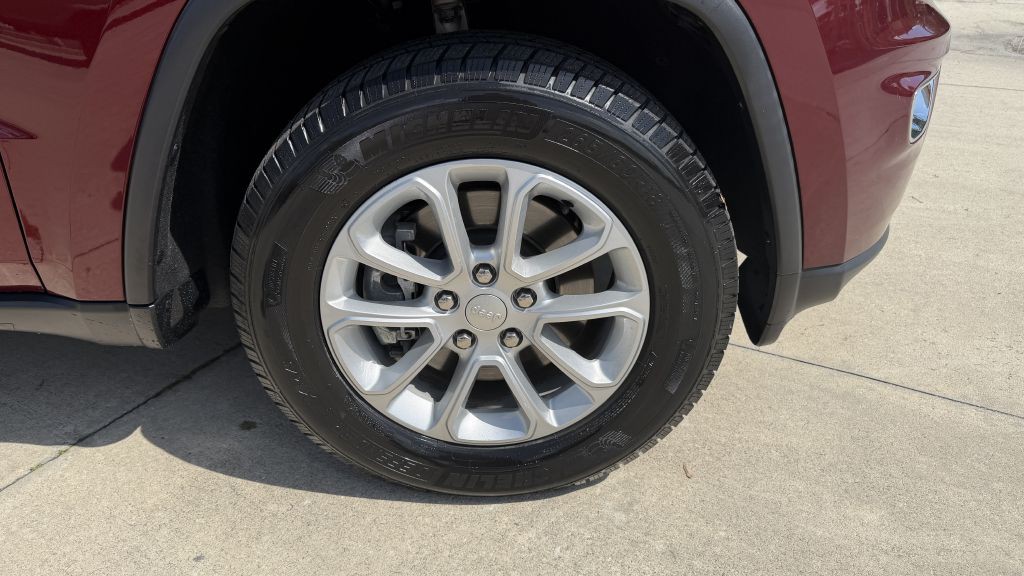 2021 Jeep Grand Cherokee Image 9
