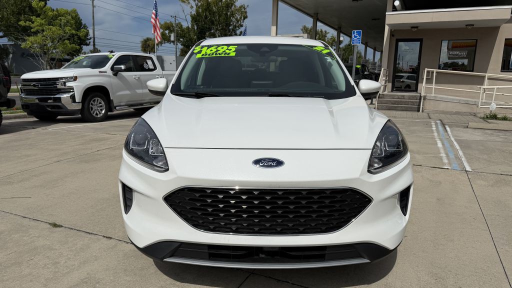 2021 Ford Escape Image 2