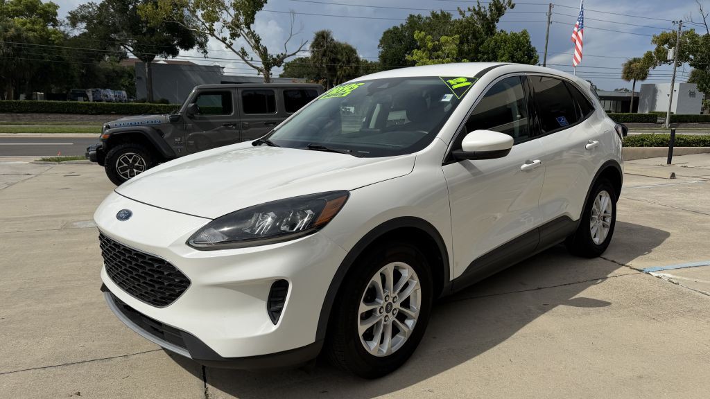 2021 Ford Escape Image 3
