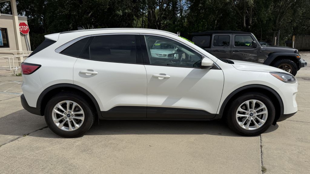 2021 Ford Escape Image 8
