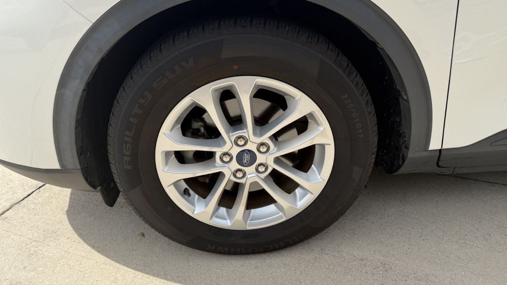 2021 Ford Escape Image 12