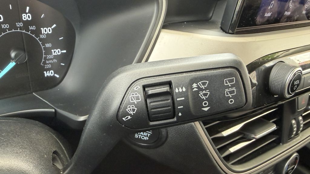 2021 Ford Escape Image 34