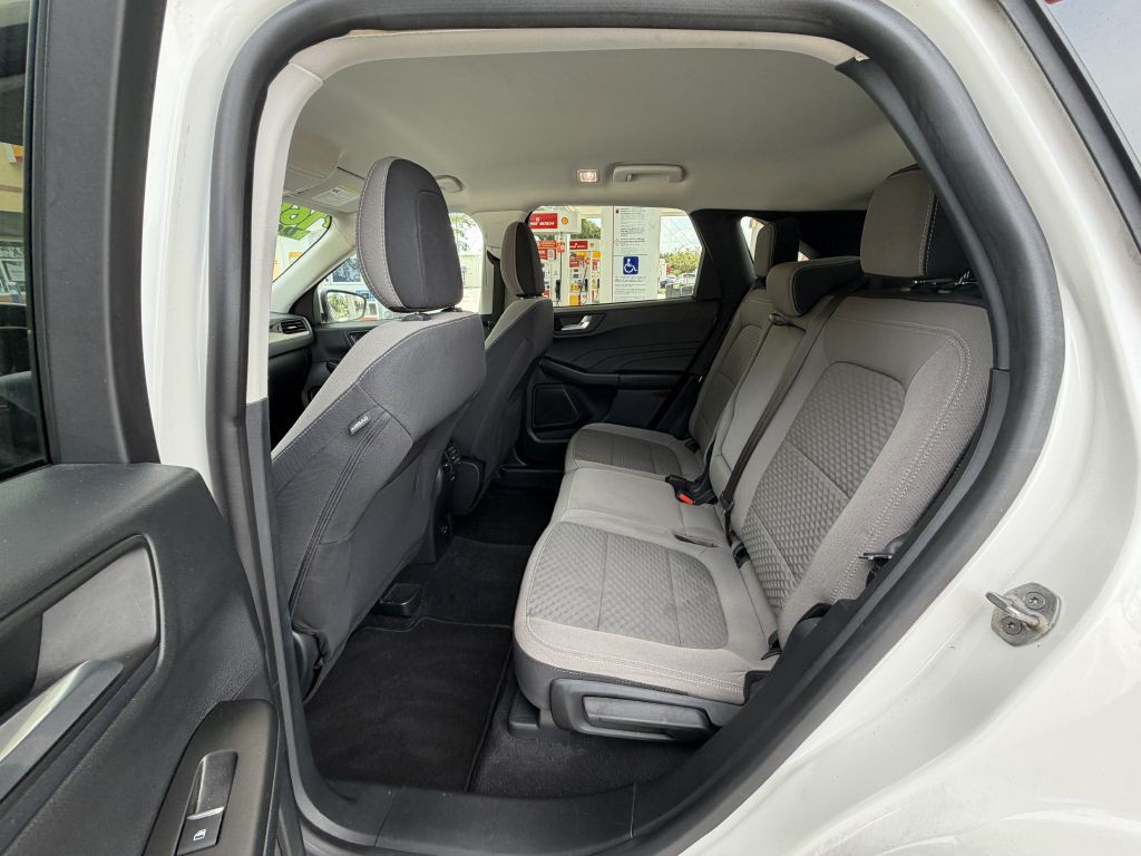 2021 Ford Escape Image 41