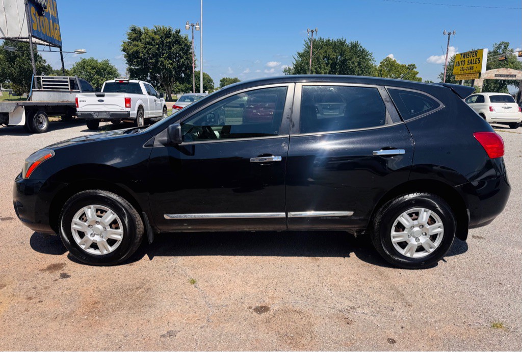 2015 Nissan Rogue Image 2