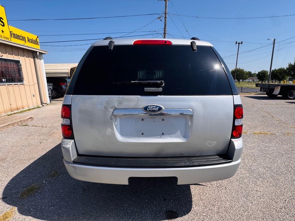 2010 Ford Explorer Image 3
