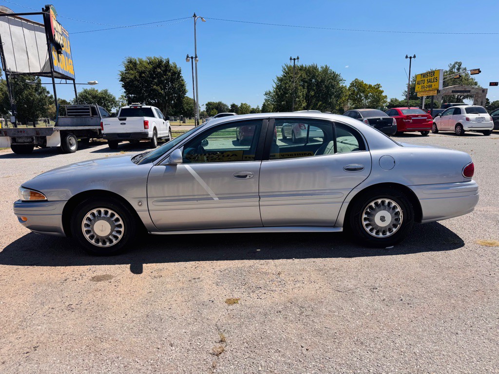 2005 Buick LeSabre Image 2