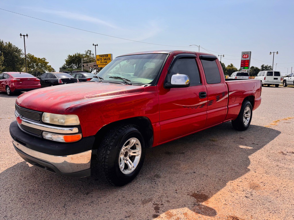 2002 Chevrolet Silverado 1500 Image 1