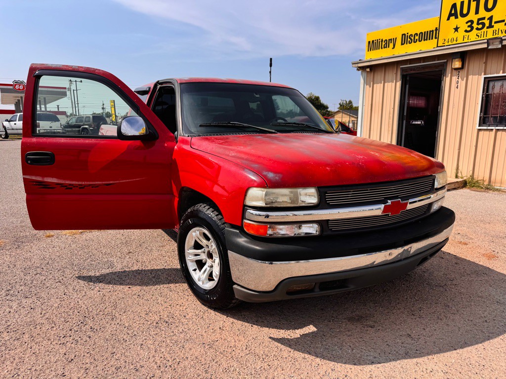 2002 Chevrolet Silverado 1500 Image 2