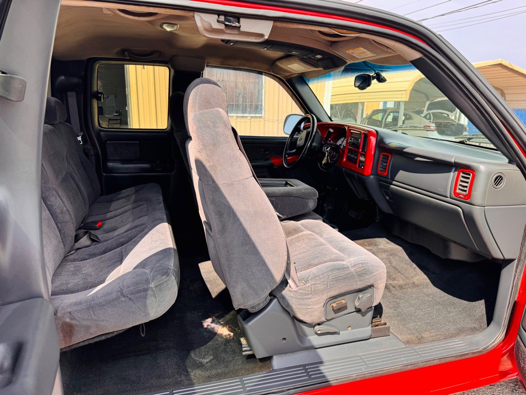 2002 Chevrolet Silverado 1500 Image 11
