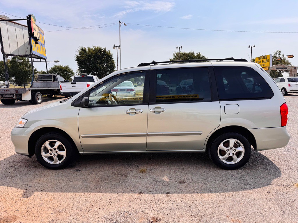 2002 Mazda MPV Image 2