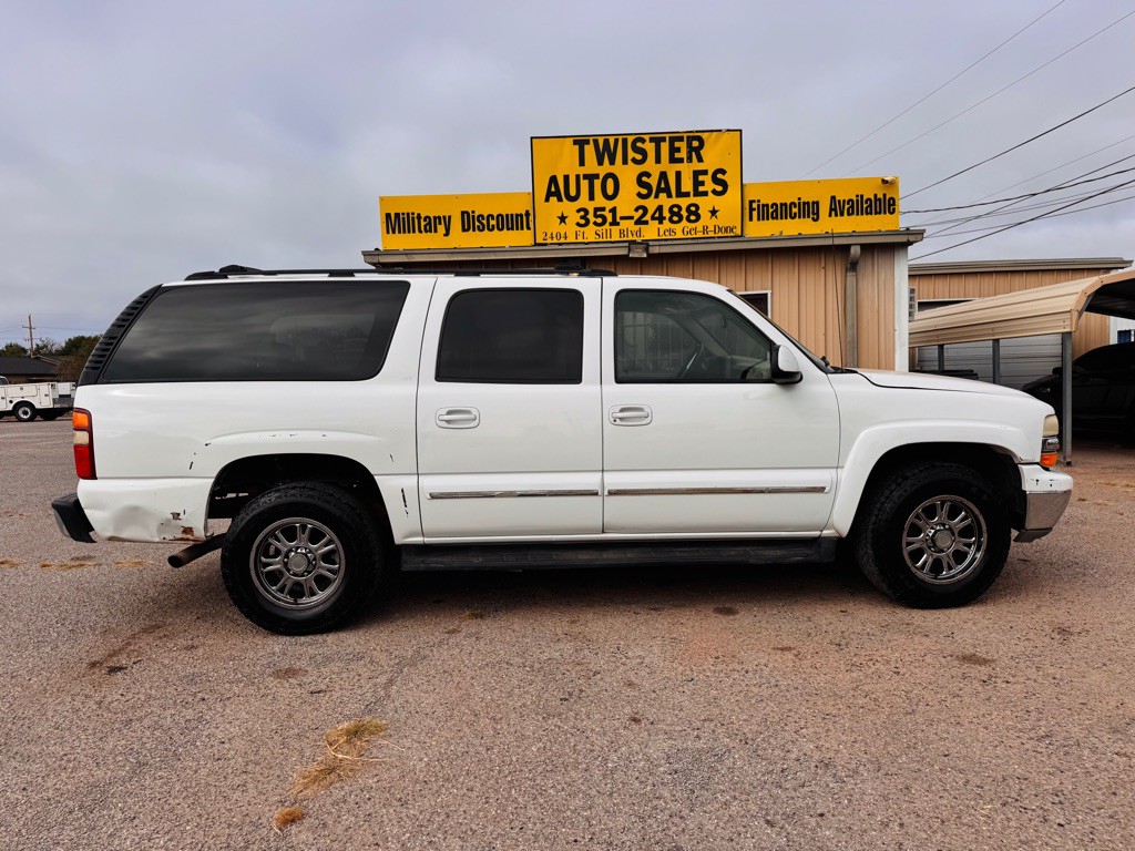 2002 Chevrolet Suburban Image 4