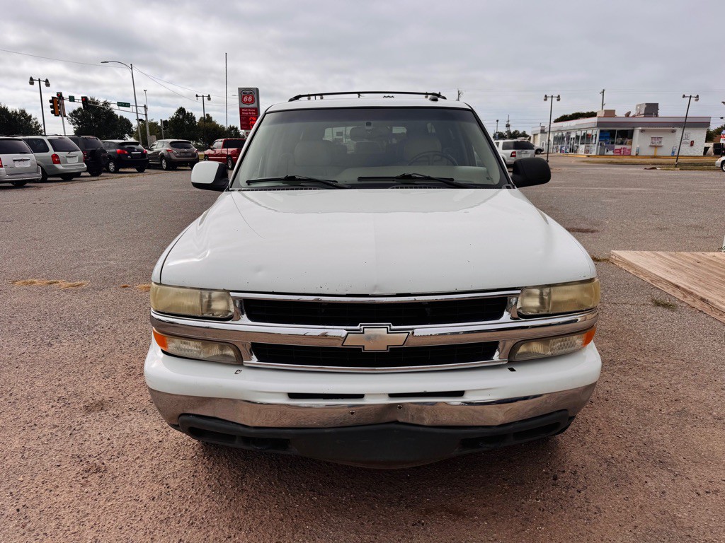 2002 Chevrolet Suburban Image 6