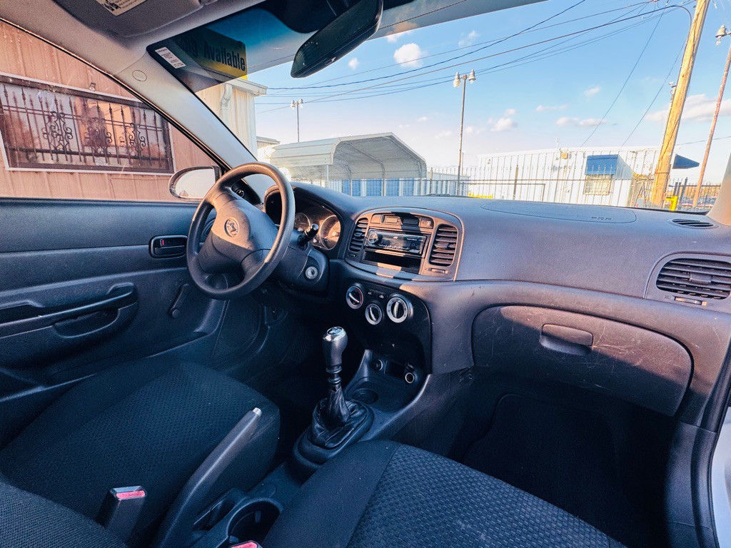 2007 Hyundai Accent Image 6