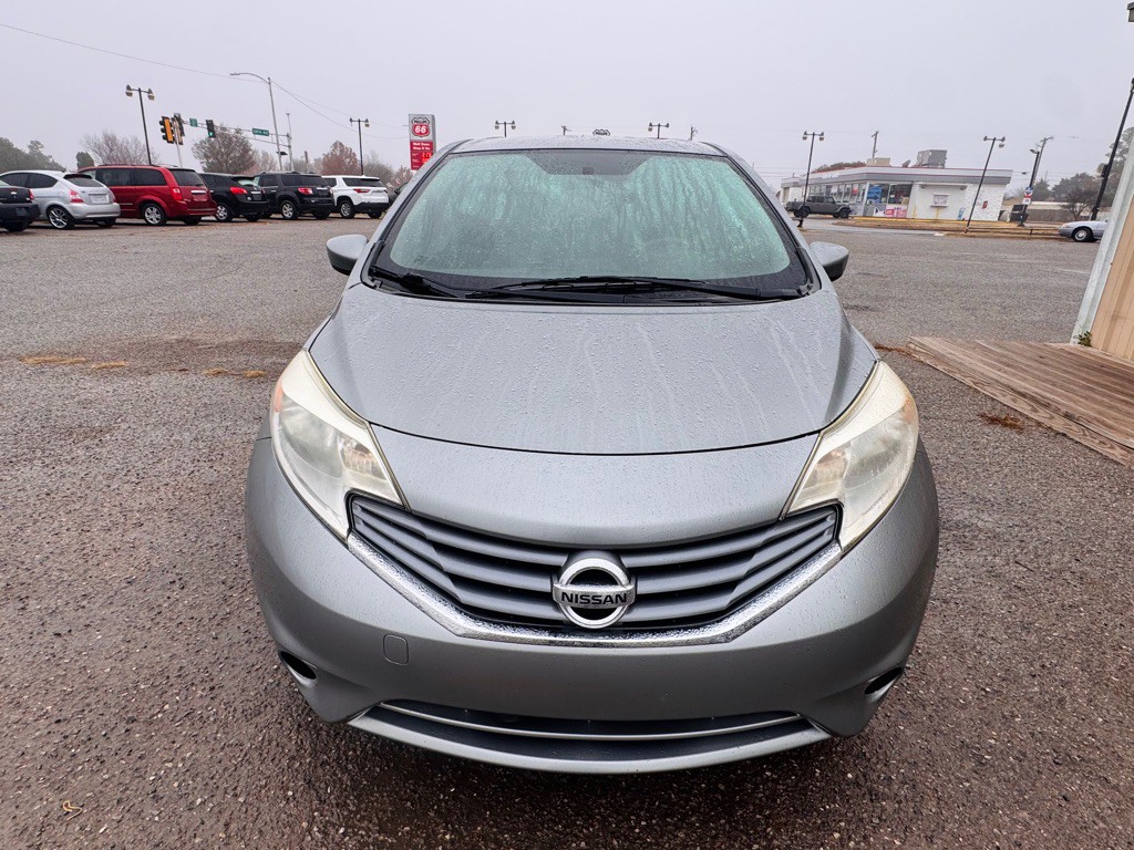 2015 Nissan Versa Image 1