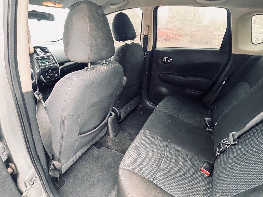 2015 Nissan Versa Image 8