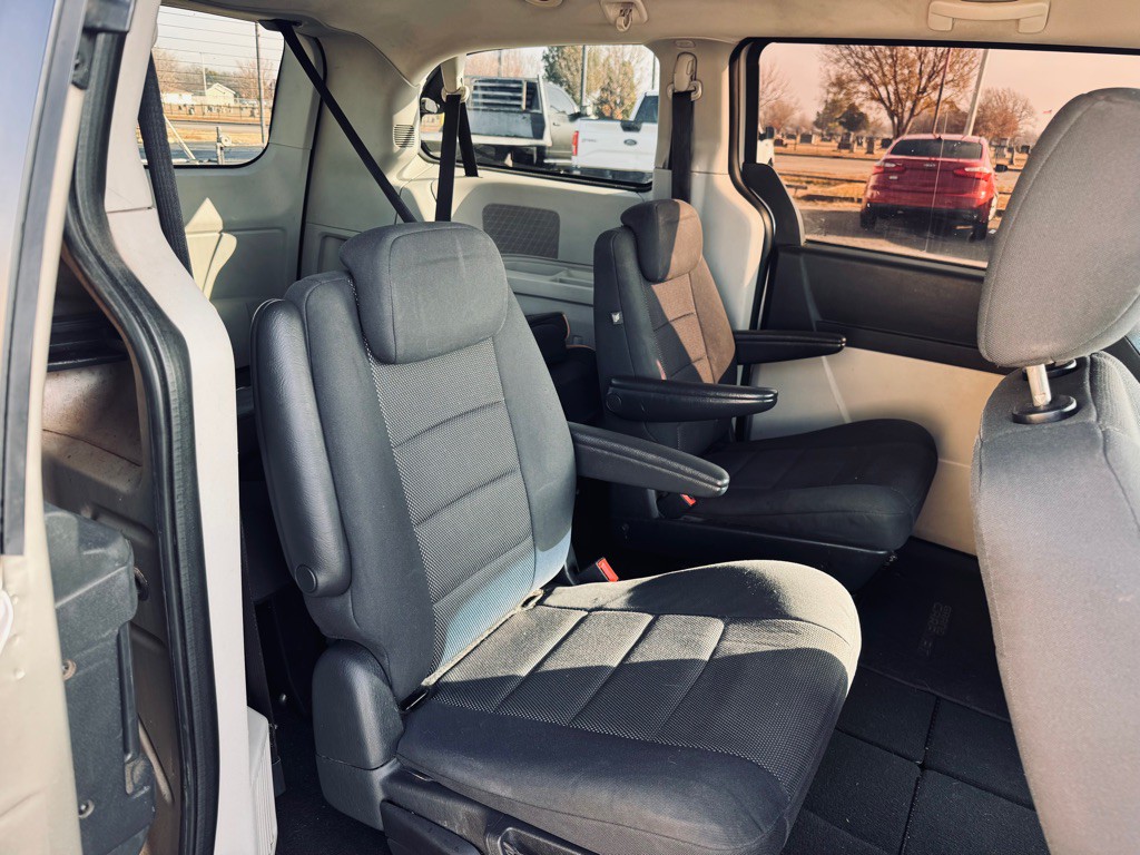 2009 Dodge Grand Caravan Image 8