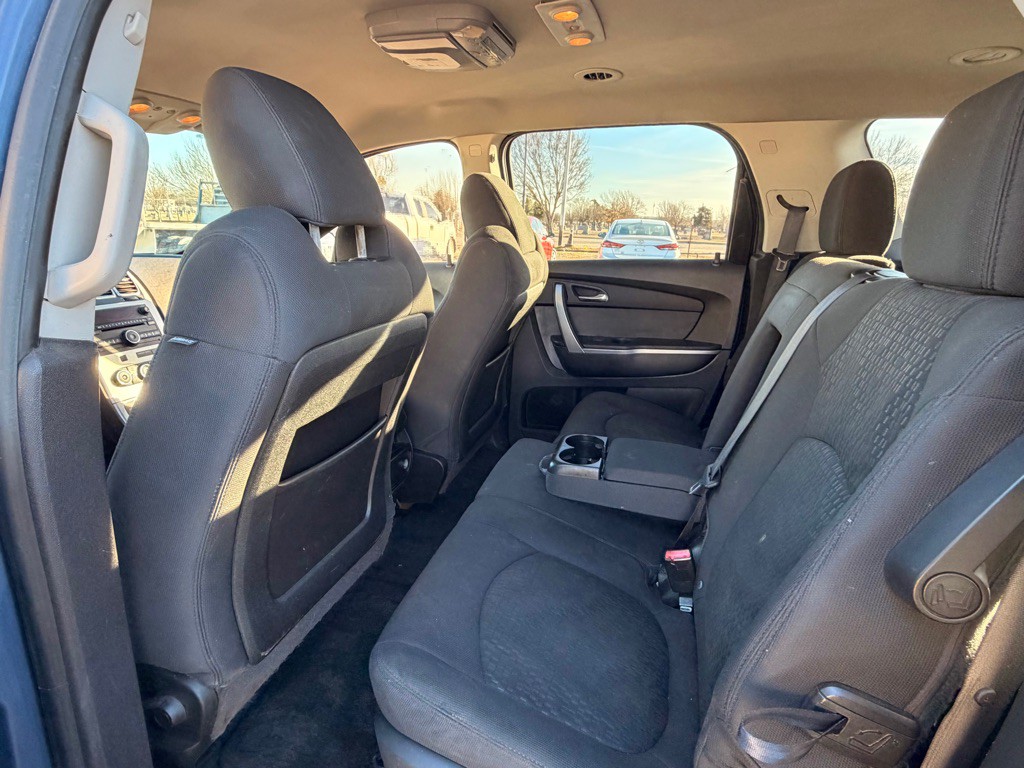 2012 GMC Acadia Image 6