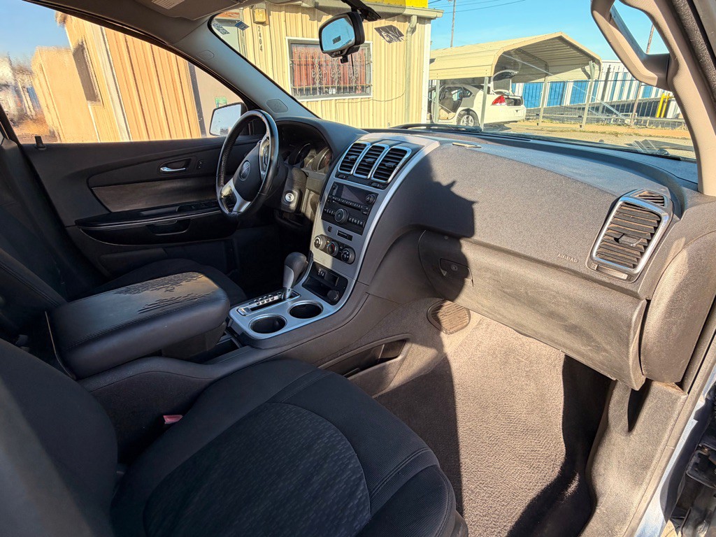 2012 GMC Acadia Image 7