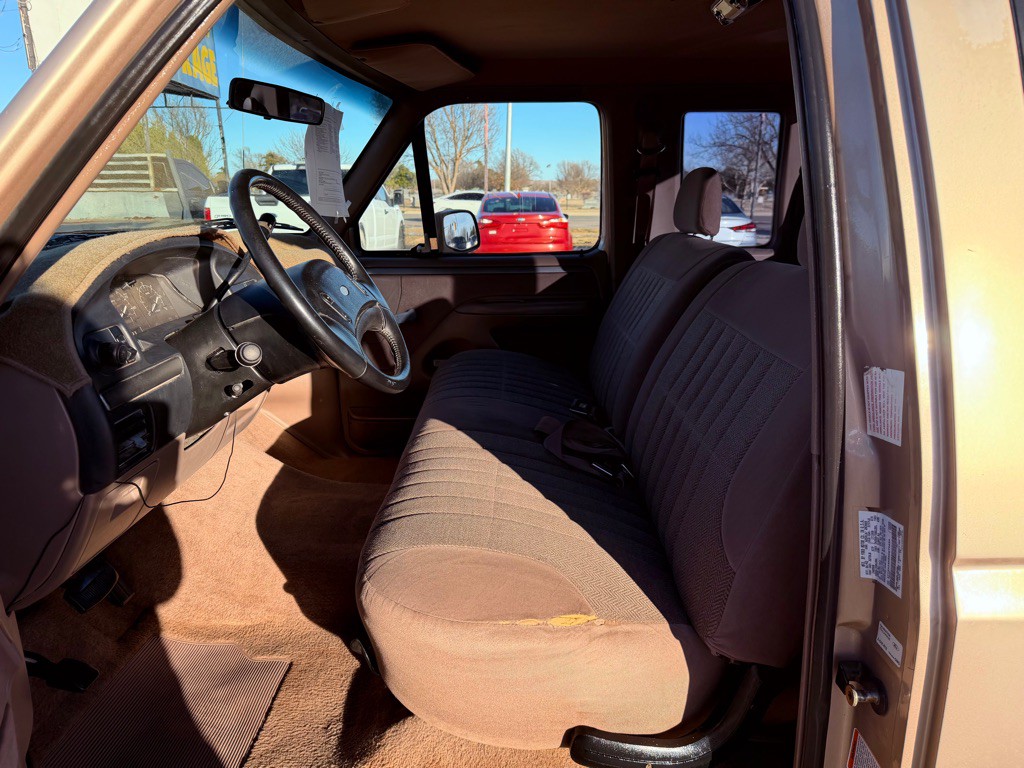 1992 Ford F-150 Image 5