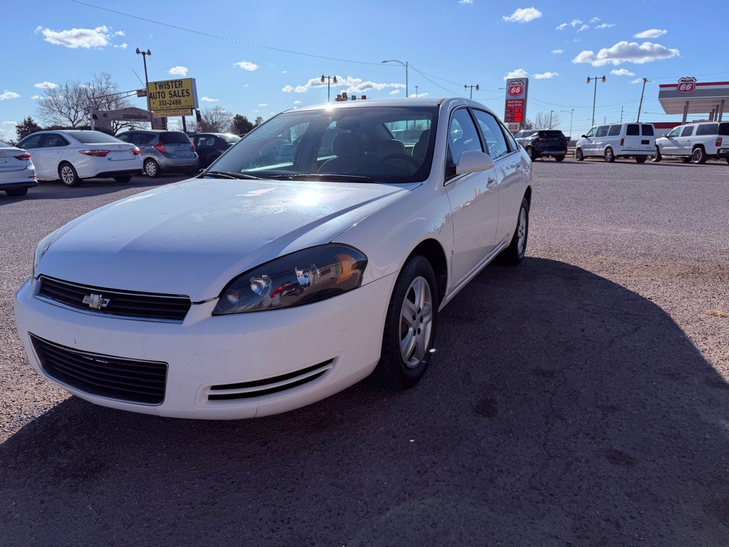 2008 Chevrolet Impala Image 2