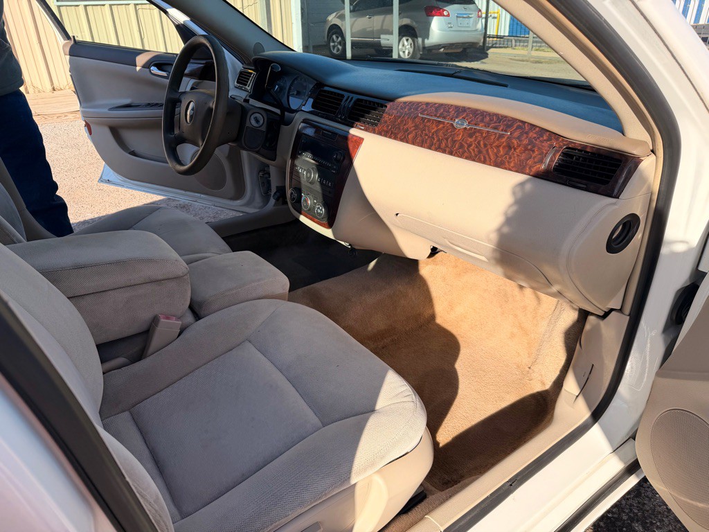2008 Chevrolet Impala Image 8