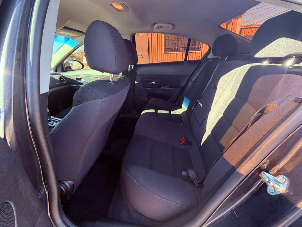 2016 Chevrolet Cruze Image 6