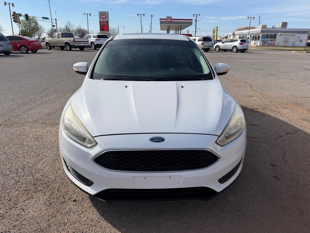 2016 Ford Focus Image 1