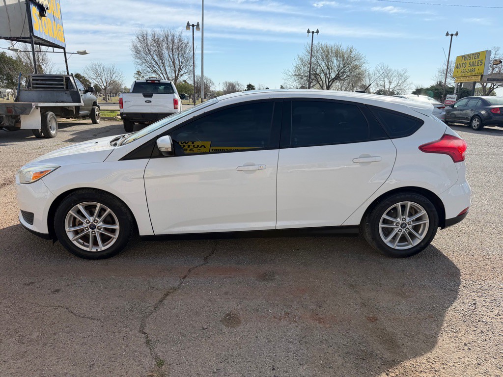 2016 Ford Focus Image 3