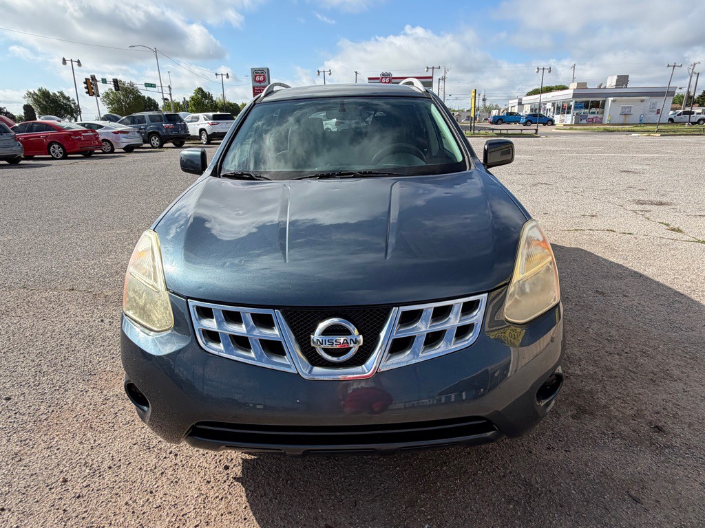 2013 Nissan Rogue Image 2