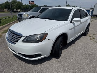 Image for 2013 Chrysler 200 Touring ID: 7454504