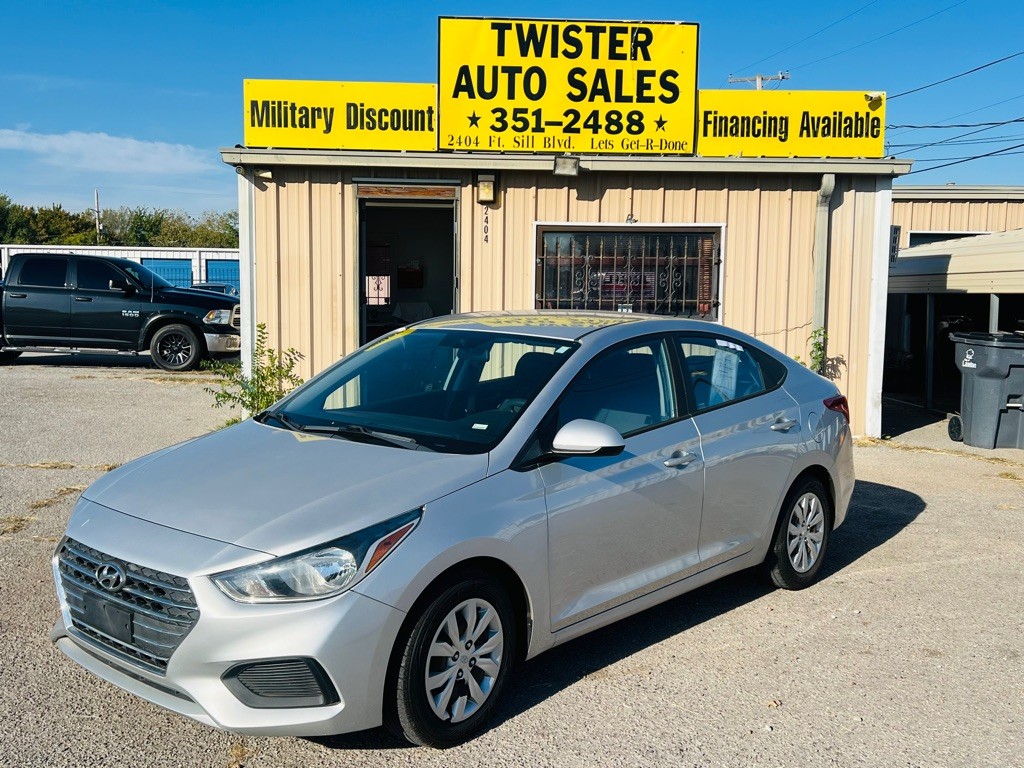 2019 Hyundai Accent Image 1