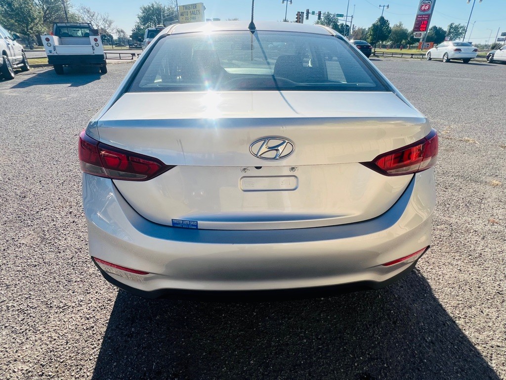 2019 Hyundai Accent Image 4