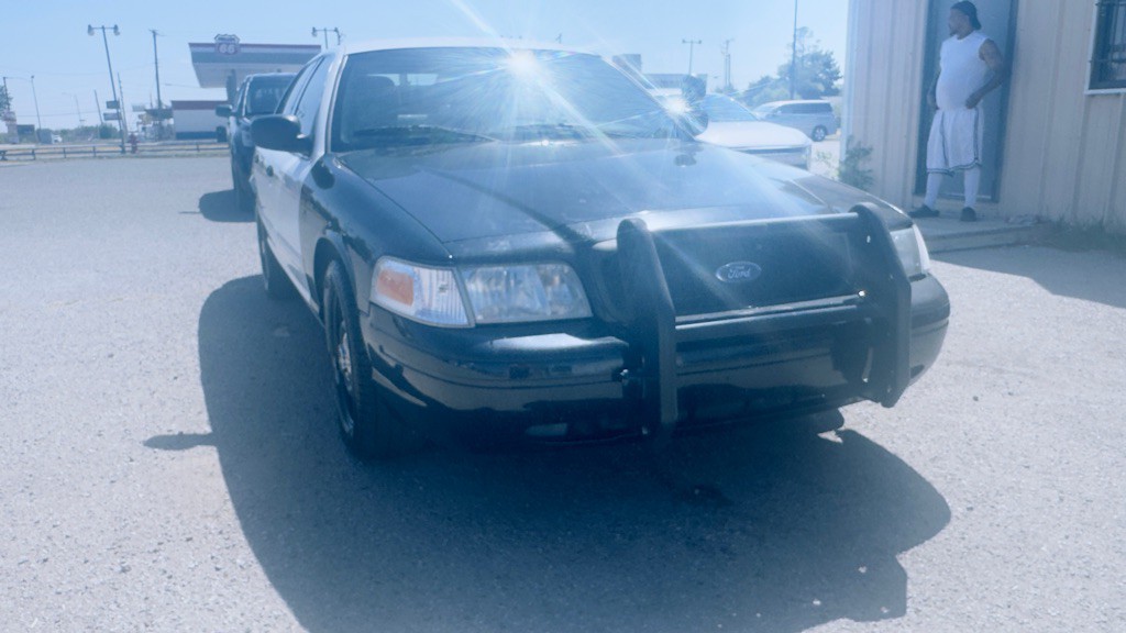 2011 Ford Crown Victoria Image 9