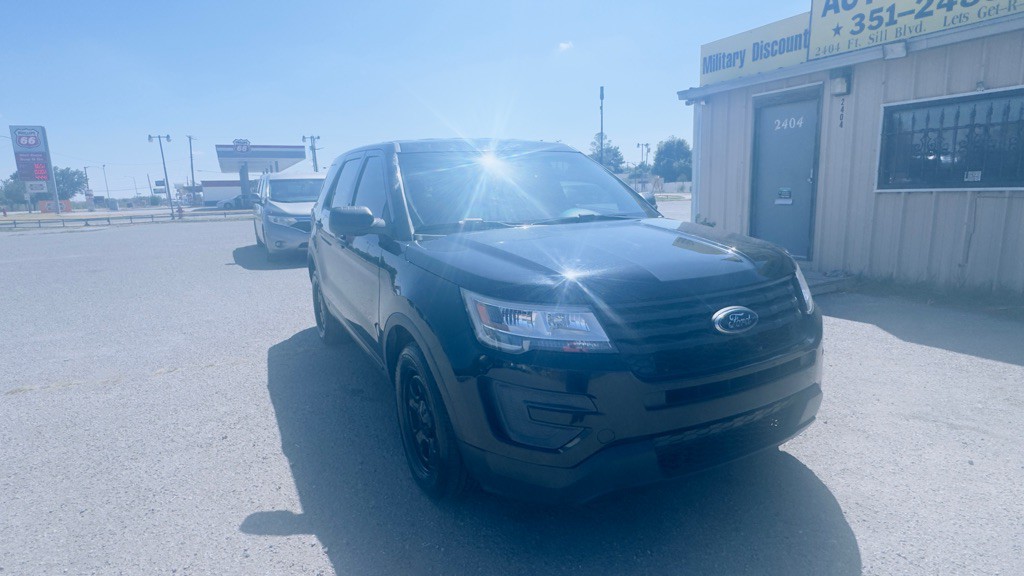 2017 Ford Explorer Image 2