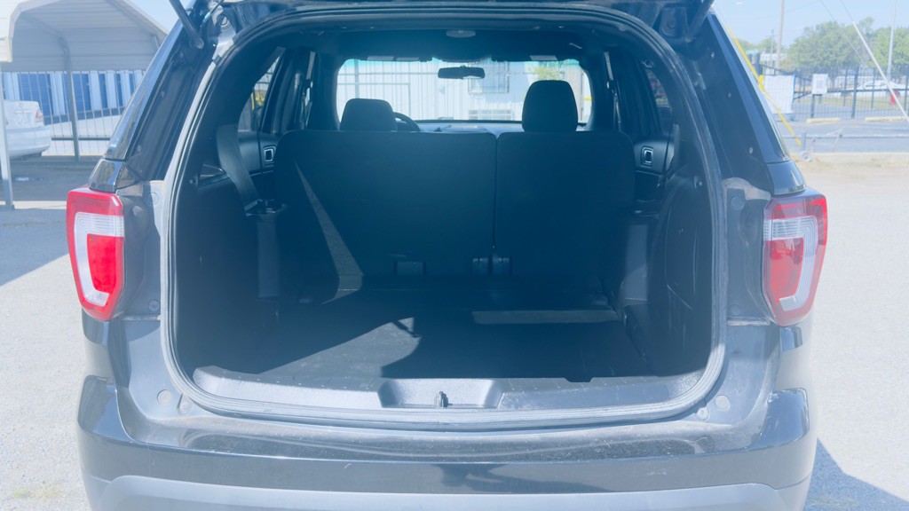 2017 Ford Explorer Image 6