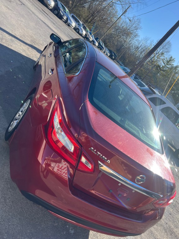 2016 Nissan Altima Image 5