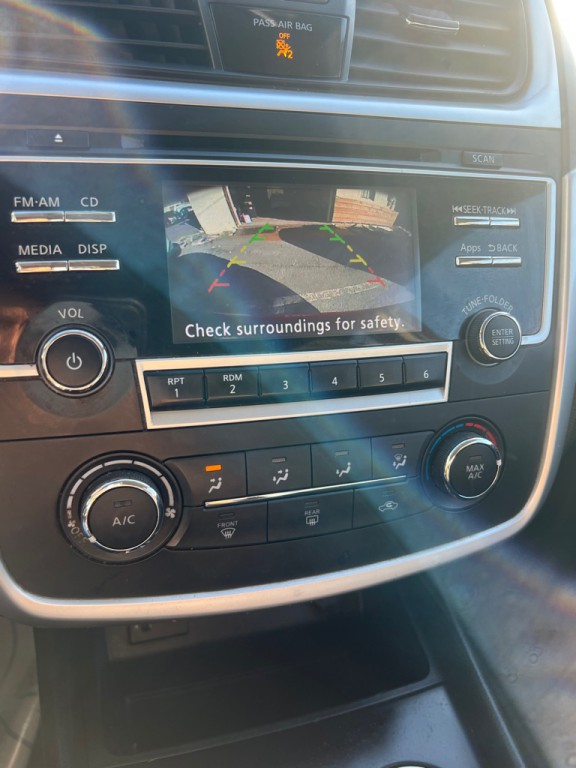 2016 Nissan Altima Image 8