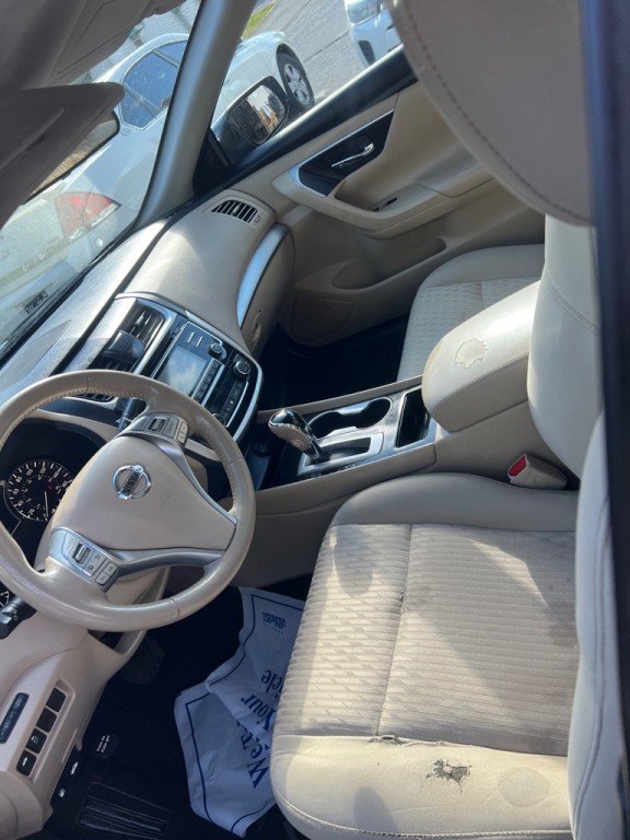 2018 Nissan Altima Image 5